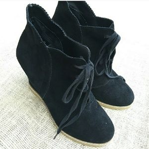Shoes - Black Leather Fashion Booties Shoes - Black Leather Fashion Booties